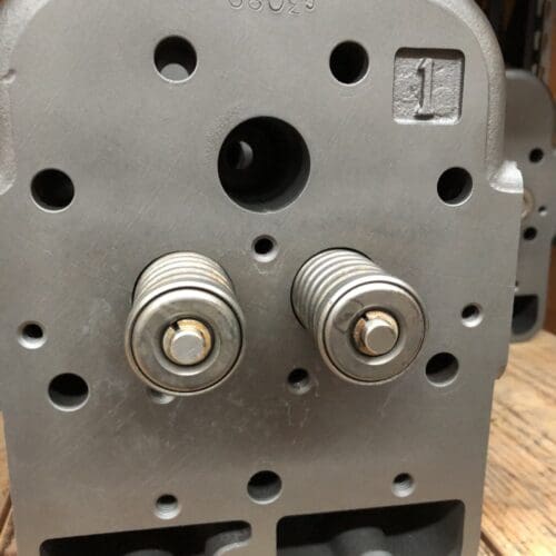 402-715R G-26 Cylinder Head 7X9X11